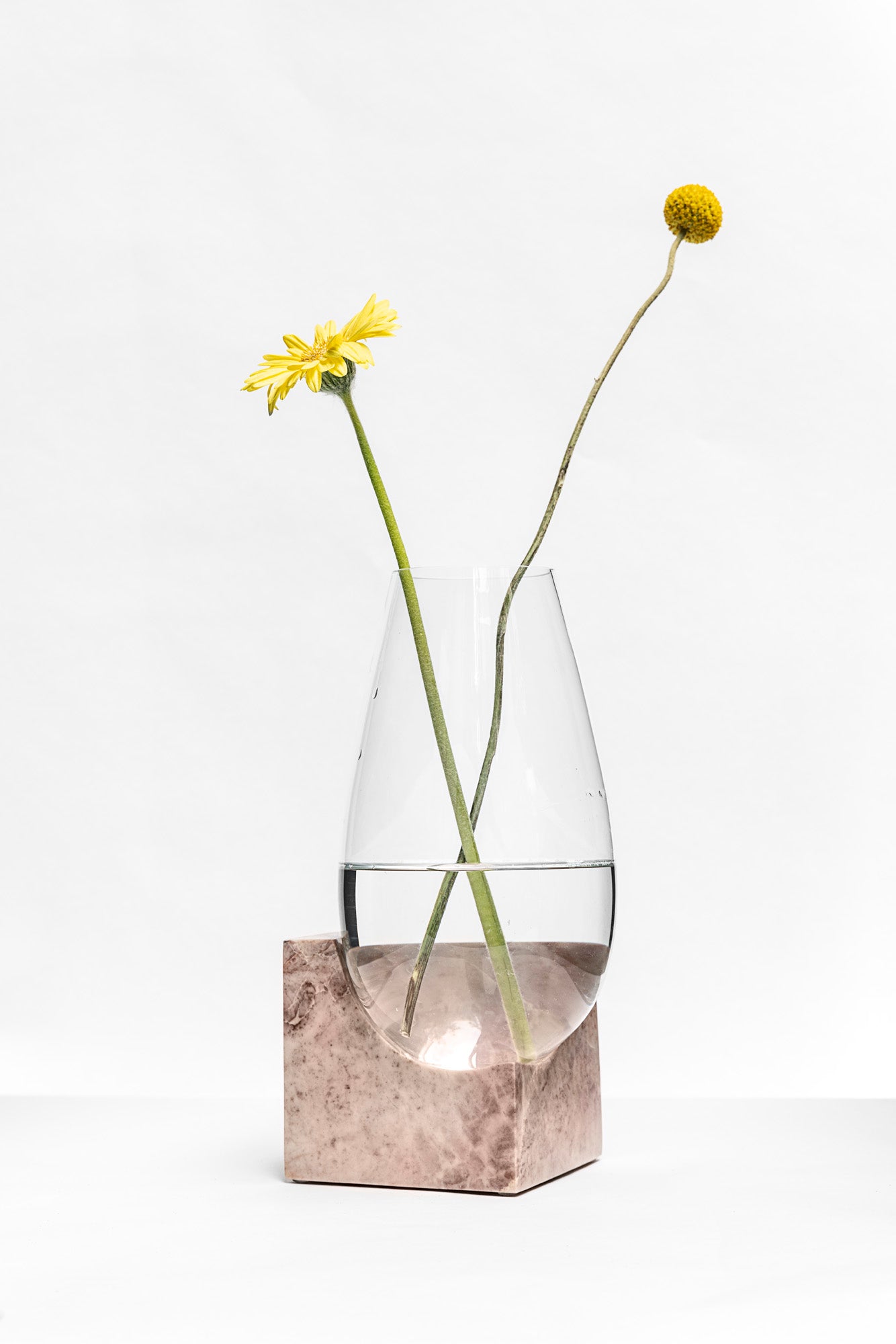 CLIFFHANGER VASE